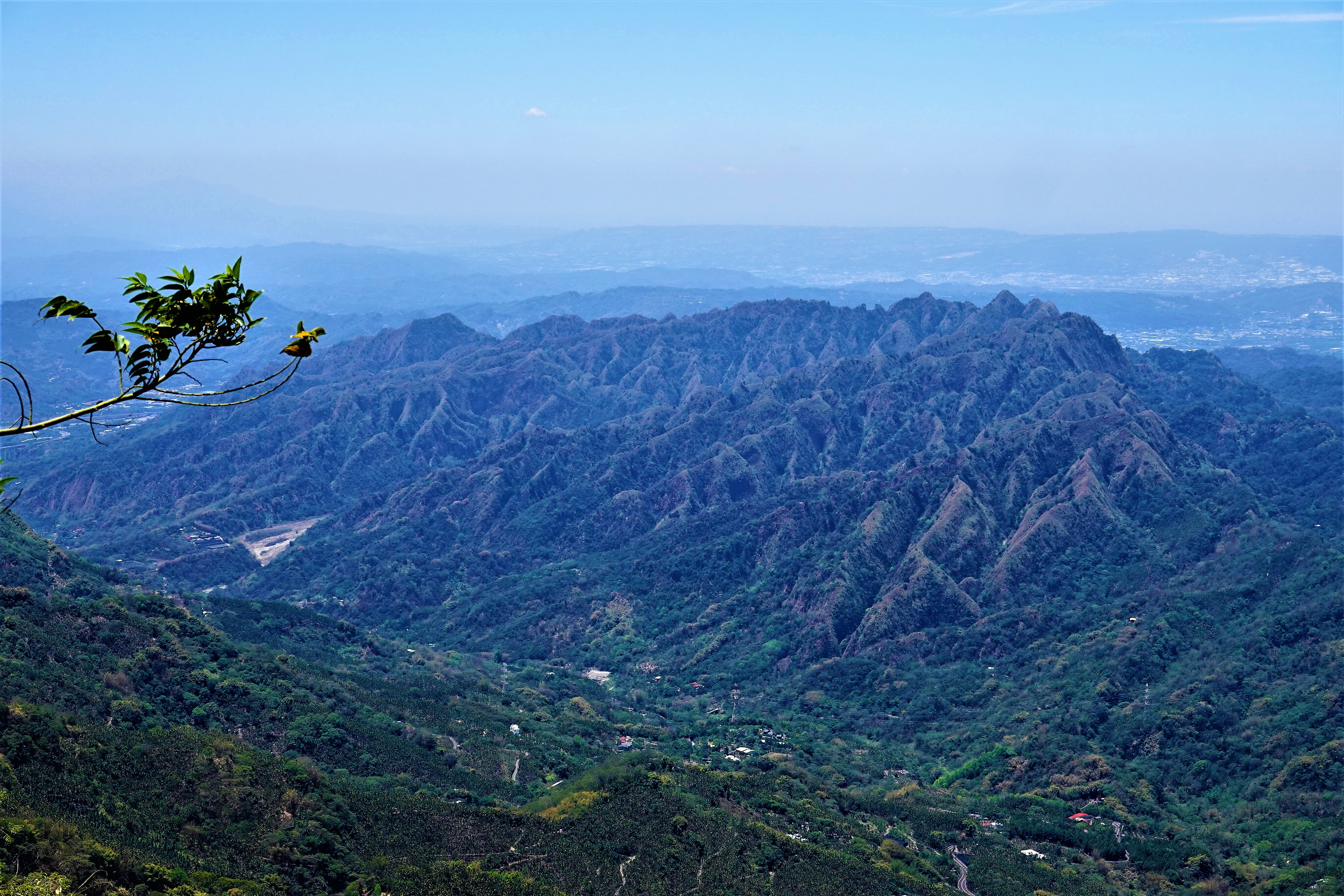 20210511@大橫屏山(小百岳#45)：俯視九九峰